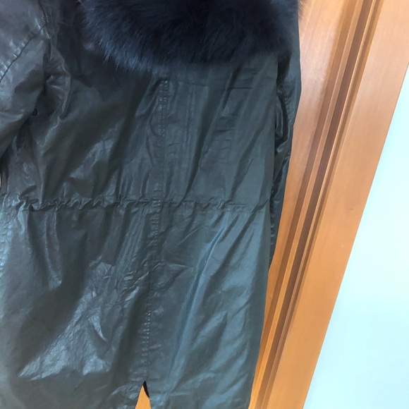 Women’s SAM. Coat - Picture 4 of 7